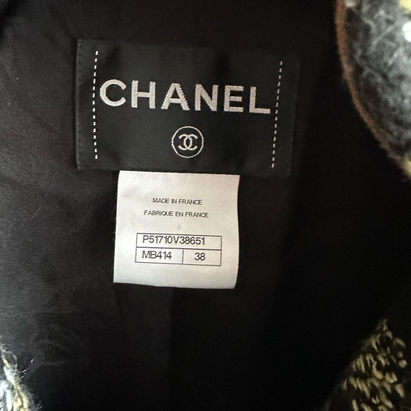 Pre-Fall 2015 Tweed Chanel Coat size 38 - Picture 14 of 14
